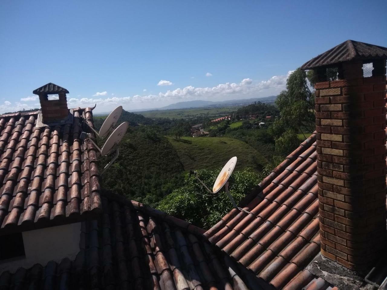 Pousada Nossa Senhora Penedo Kültér fotó View of the Sierra de la Demanda from the village of Treviño